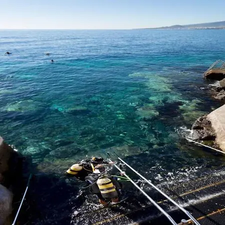 Live Decre Con Piscina Apartamento *