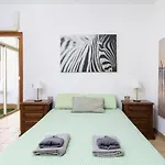 Apartment Live Decre Con Piscina