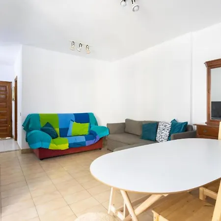 Live Decre Con Piscina * Tabaiba