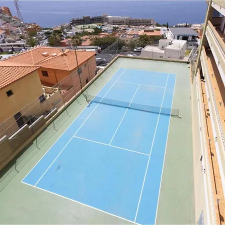 Live Decre Con Piscina Apartmán