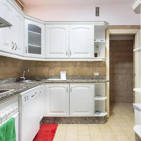 Live Decre Con Piscina Apartmán